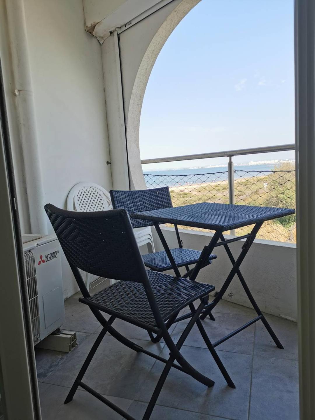AS18656 - Grand studio vue mer, direct sur plage avec parking privé Le Grau-du-Roi Esterno foto